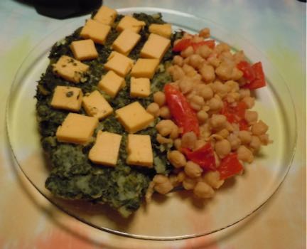 [kale with chickpeas and red bell pepper]
