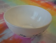 [a small bowl]