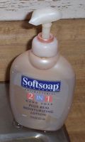 [a pump bottle of liquid soap]